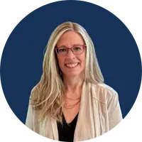 Michelle Hatch Headshot in a circle v1